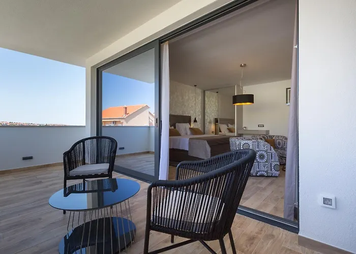 Mirabilis Ii krevet i doručak Zadar